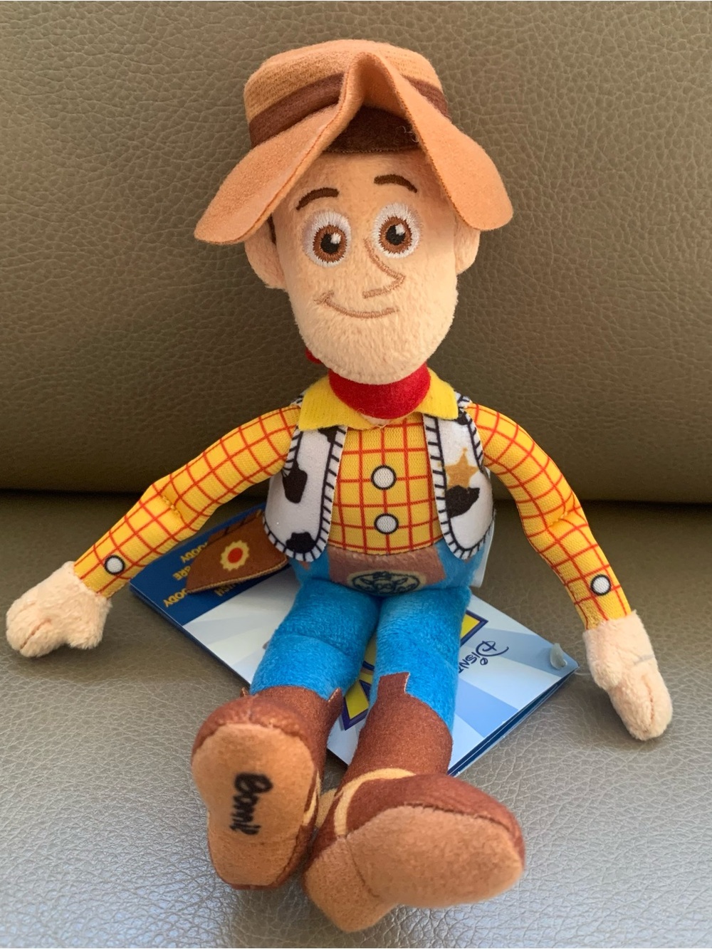 BNWT Hong Kong Disneyland Toy Story Woody Magnetic Shoulder Pal Plush